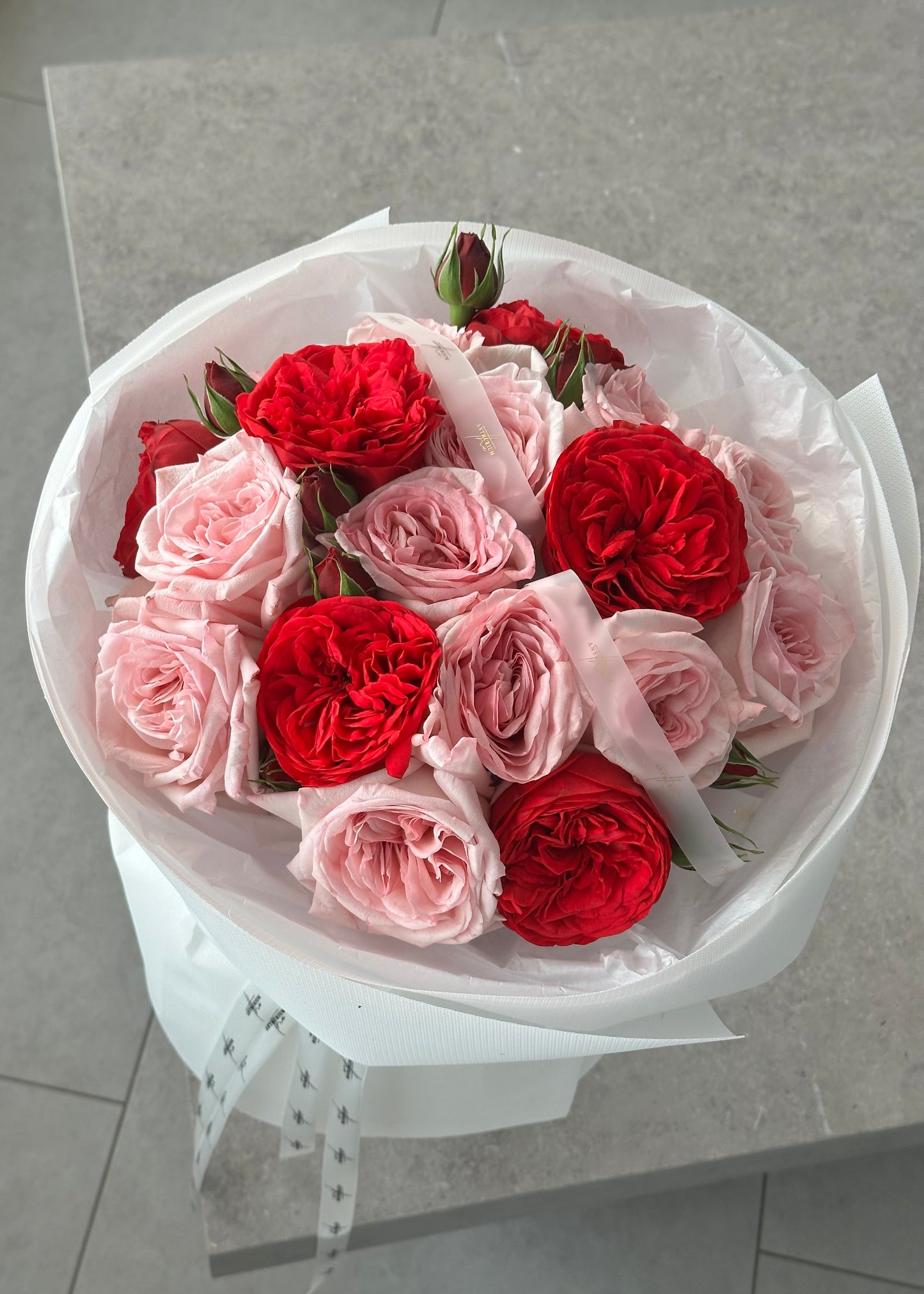 Duo Bouquet “Cupid’s Arrow”