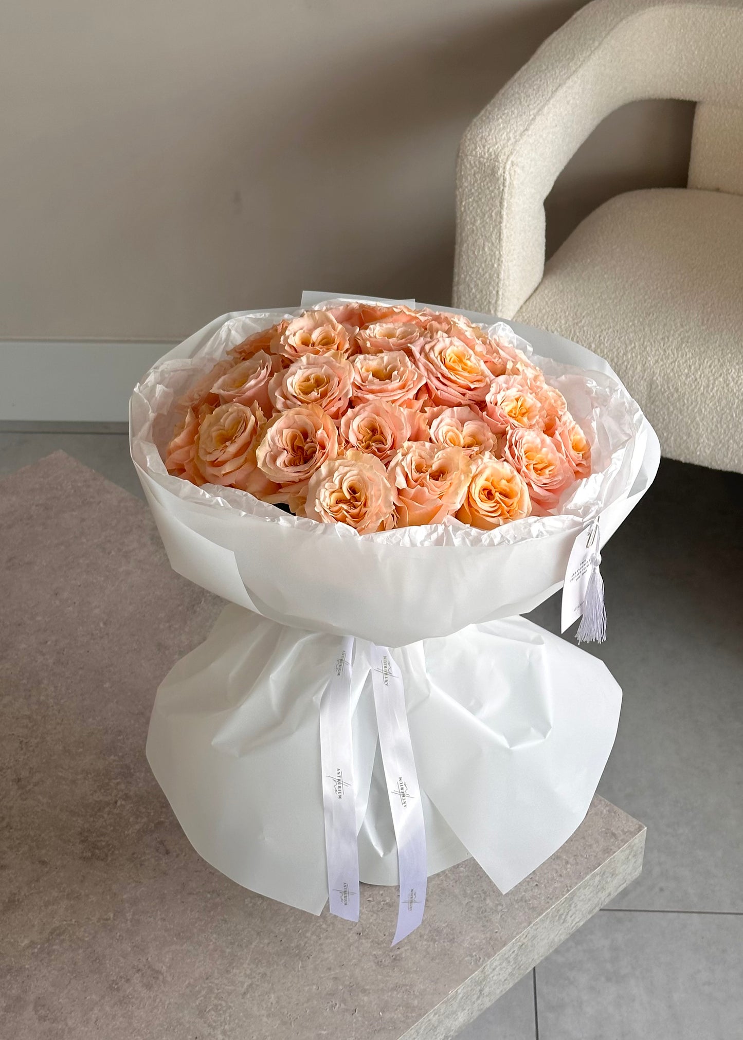 Mono-Bouquet of Roses “Peach Sunset”