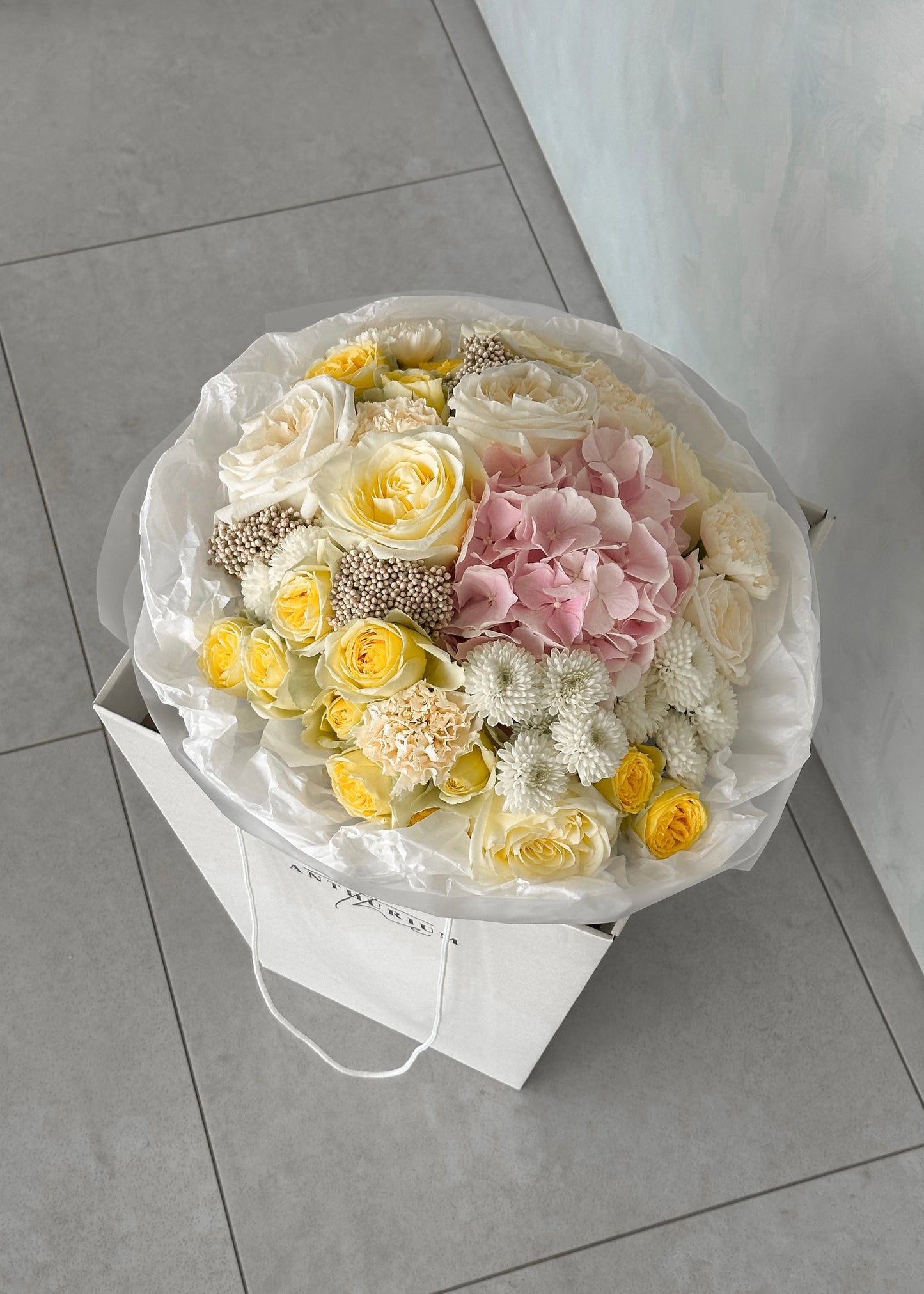 Mixed Arrangement “Lemon & Lace”