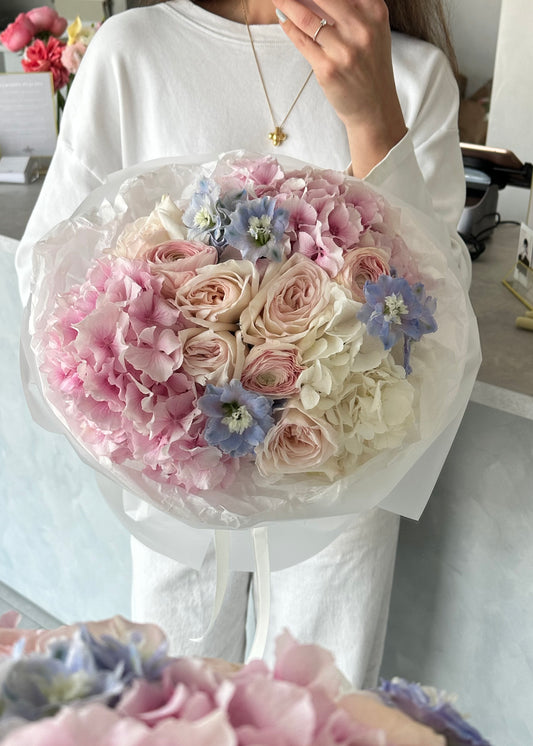 Mixed Bouquet “Cotton Kiss”