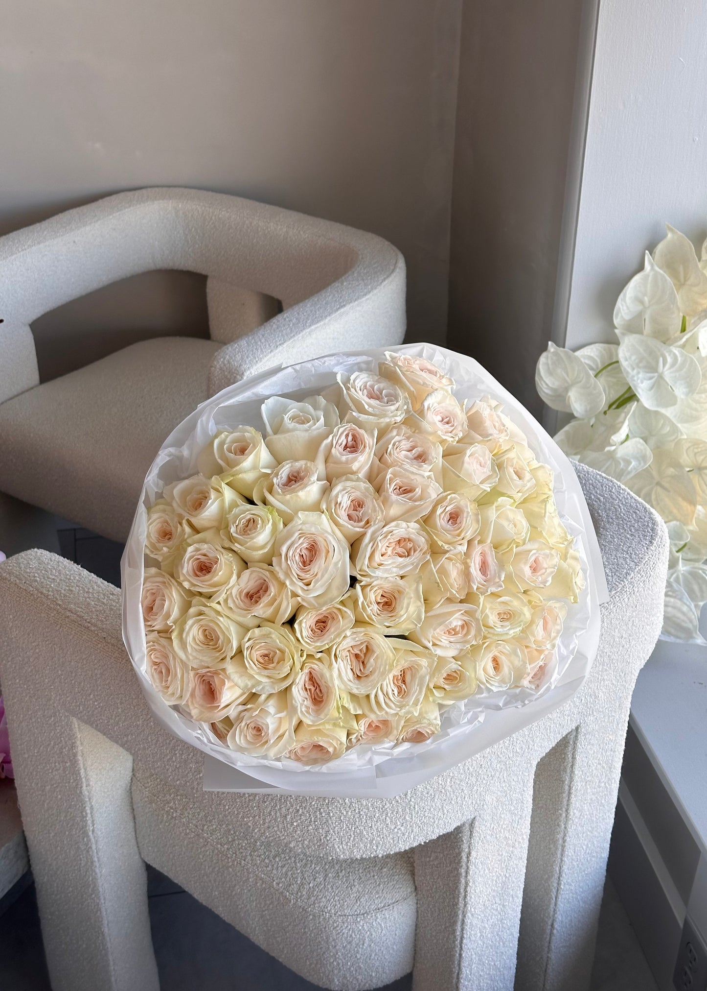 Mono-Bouquet of Perfumed Roses “Soft O’Hara”