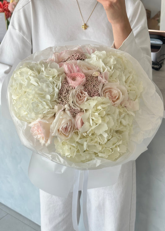 Mixed Bouquet “Silk Dreams”