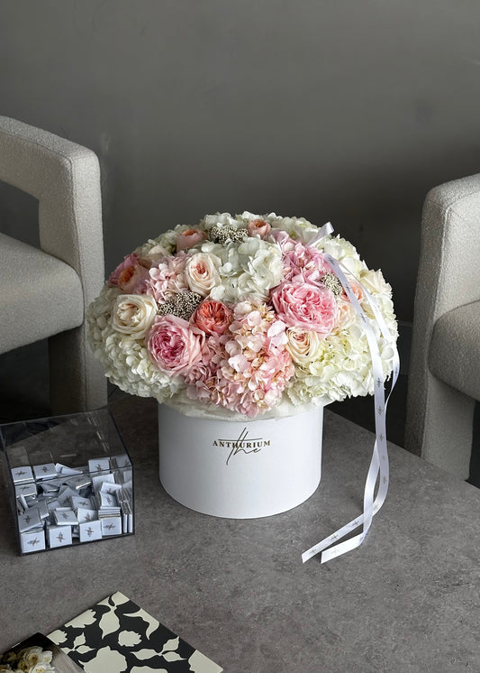 XL Boxed Arrangement “Pinky Promise”