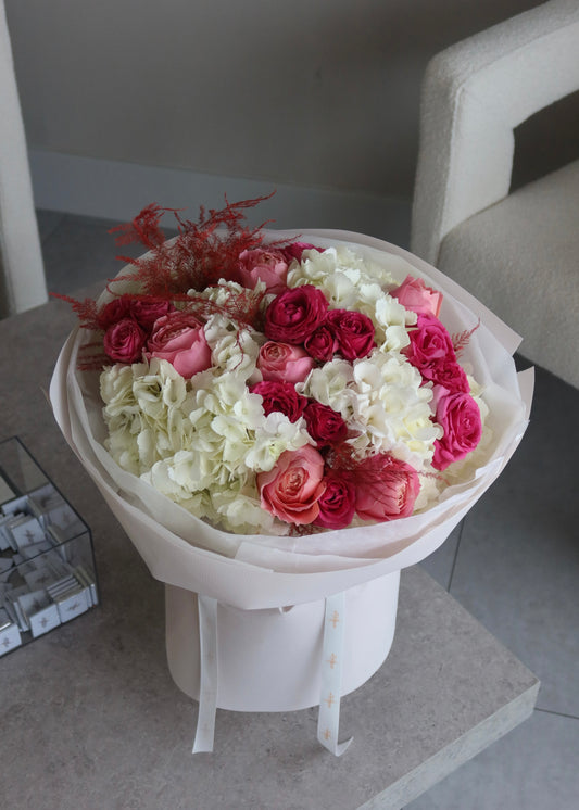 Mixed Bouquet “Love Whisper”